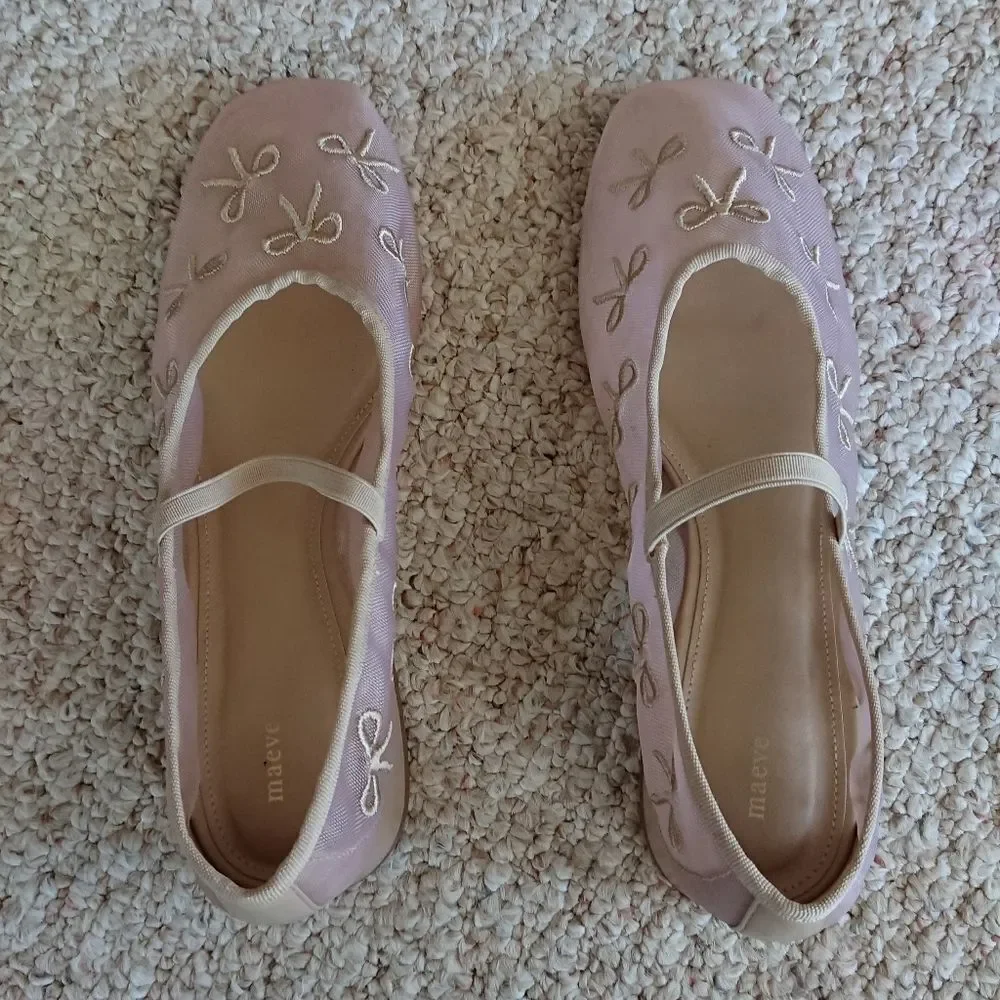 Anthropologie Maeve Chic Bow Embroidered Mary Jane Shoes size 38.5